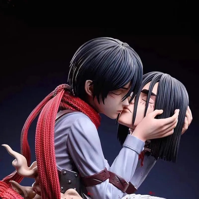 Attack On Titan - Eren Jaeger Mikasa Ackerman "One Last Kiss" (22cm)